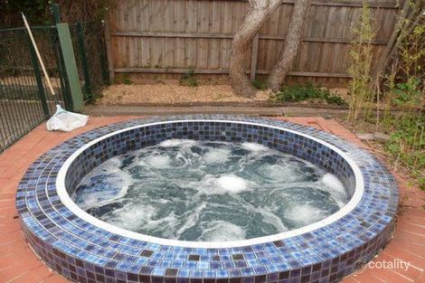 Property photo of 23 Mount Eagle Way Wyndham Vale VIC 3024