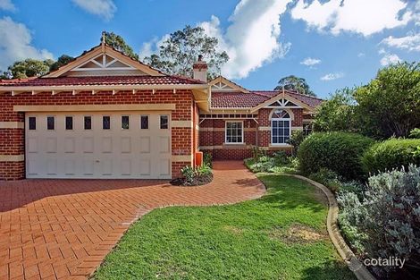 5 Chessington Gdns, Mount Claremont, WA 6010