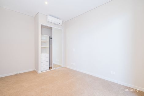 Property photo of 304/7 Half Street Wentworth Point NSW 2127