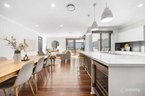 Property photo of 9 Kariba Close Macquarie Hills NSW 2285