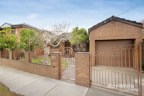 Property photo of 32B Toolambool Road Carnegie VIC 3163