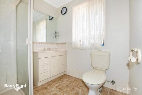 Property photo of 26 Bowral Loop Craigieburn VIC 3064