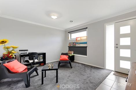 Property photo of 8B Maryann Way Tarneit VIC 3029