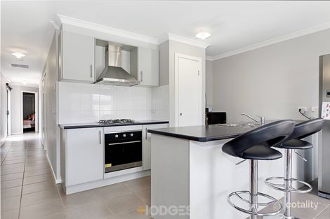Property photo of 8B Maryann Way Tarneit VIC 3029