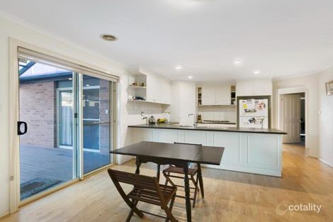 Property photo of 61 Hillview Drive Carrum Downs VIC 3201