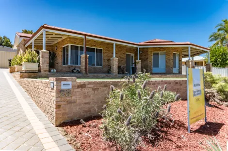 28 Oceanside Dr, Wandina, WA 6530