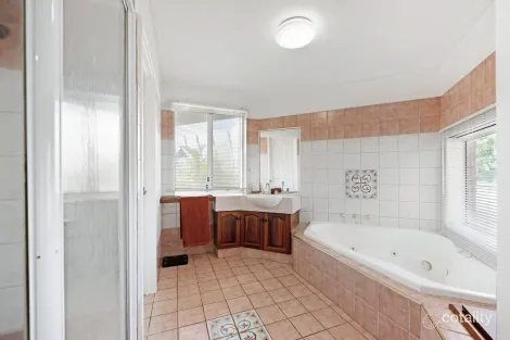 Property photo of 28 Oceanside Drive Wandina WA 6530