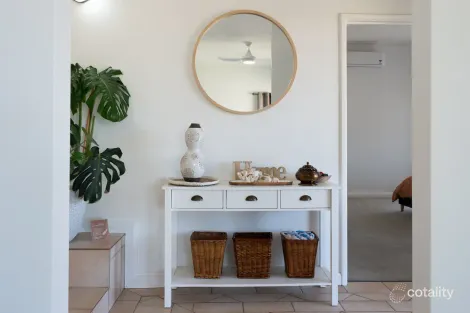 Property photo of 28 Oceanside Drive Wandina WA 6530