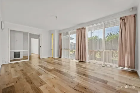Property photo of 19 Savannah Crescent Epping VIC 3076