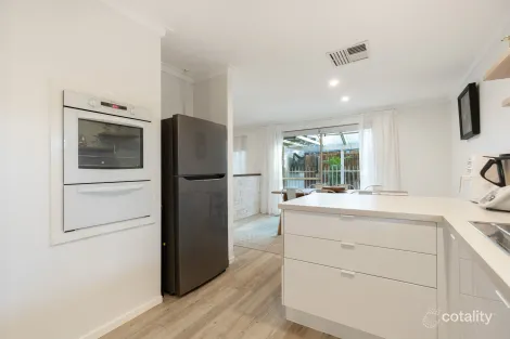 Property photo of 2/17 Satellite Retreat Kiara WA 6054