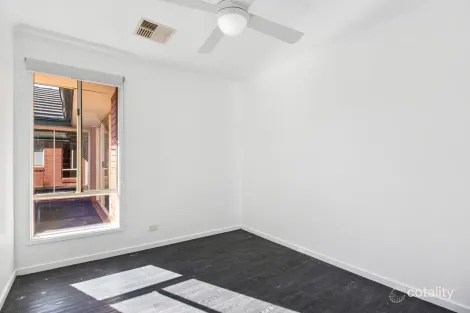 Property photo of 12 Lake Tobin Crescent Greenwith SA 5125