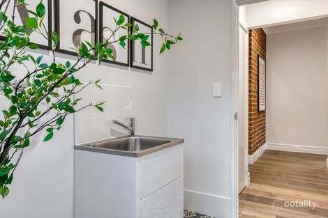 22b Ward Cres, Kelmscott, WA 6111