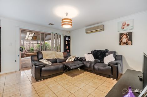 Property photo of 38 Brooks Circuit Woodcroft SA 5162