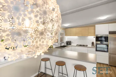 Property photo of 9 Lowanna Street Kenmore QLD 4069