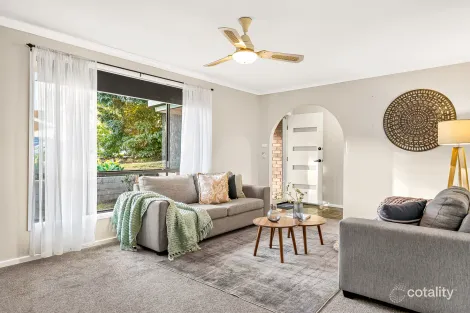 Property photo of 37 Campus Drive Aberfoyle Park SA 5159