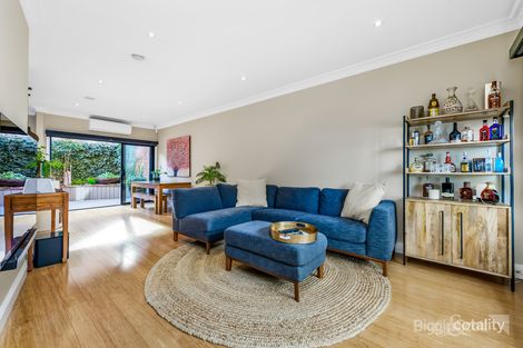 Property photo of 2/32 Fisher Parade Ascot Vale VIC 3032