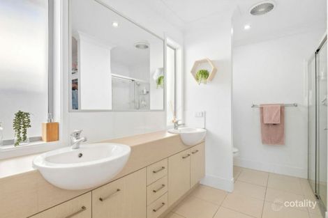 Property photo of 71 Foxtail Circuit Mountain Creek QLD 4557
