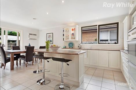 4 Winterton Ct, Wantirna, VIC 3152