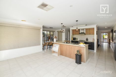 Property photo of 2 Greybox Way Kialla VIC 3631
