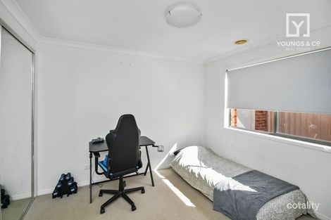 Property photo of 2 Greybox Way Kialla VIC 3631