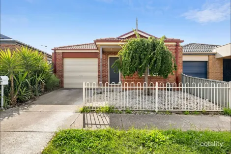 27 Oscar Dr, Sebastopol, VIC 3356
