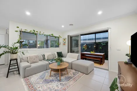 Property photo of 30 Resolution Circuit Doreen VIC 3754