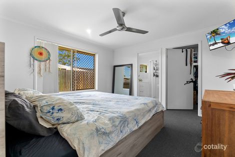 Property photo of 197 Kingfisher Parade Toogoom QLD 4655