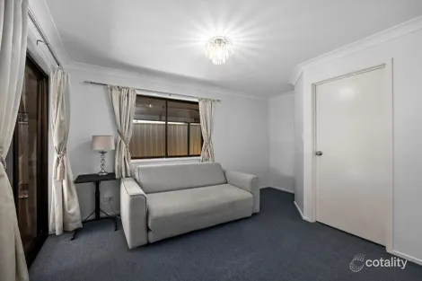 Property photo of 2/21 Ashvale Street Flinders View QLD 4305