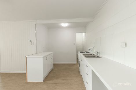 Property photo of 3/123 Harold Street West End QLD 4810