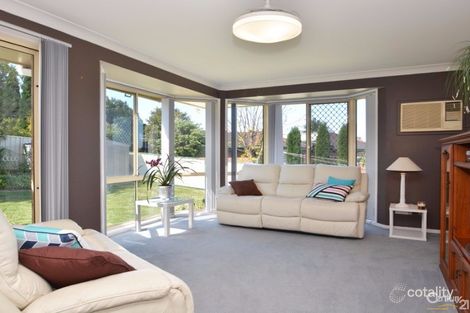 Property photo of 4 Clearview Close Cameron Park NSW 2285