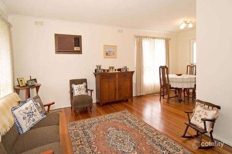 Property photo of 3 Highview Drive Mooroolbark VIC 3138