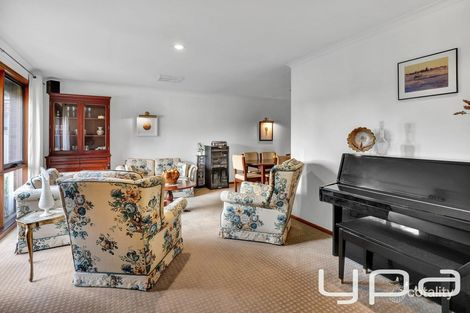 Property photo of 22 Lionheart Avenue Taylors Lakes VIC 3038