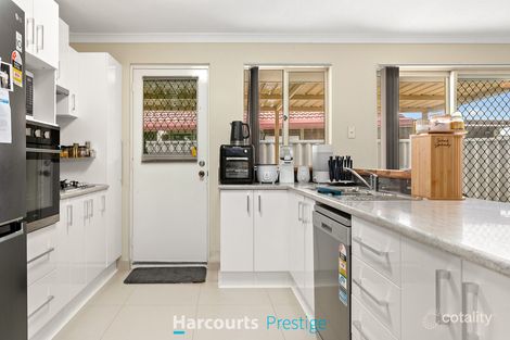 Property photo of 59 Fairfield Gardens Canning Vale WA 6155