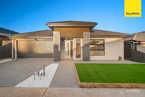 38 AMBERVUE DR, COBBLEBANK, VIC 3338
