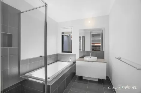 Property photo of 14 Driftwood Street Aintree VIC 3336