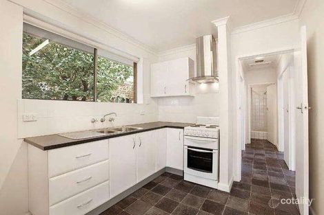 Property photo of 1/11 Warrigal Road Surrey Hills VIC 3127