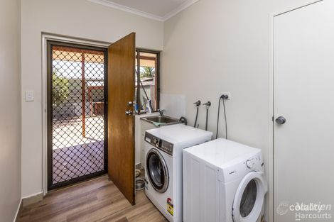 Property photo of 1 Weaving Court Araluen NT 0870