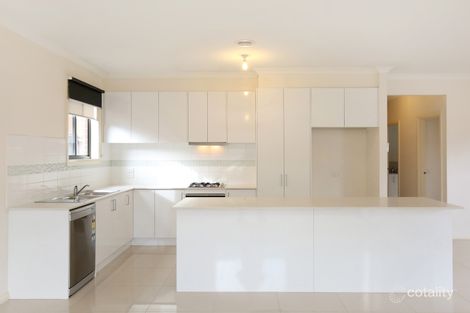 Property photo of 31 Cotchin Close Wollert VIC 3750