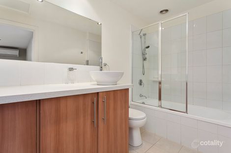Property photo of 2/233 Cotham Road Kew VIC 3101