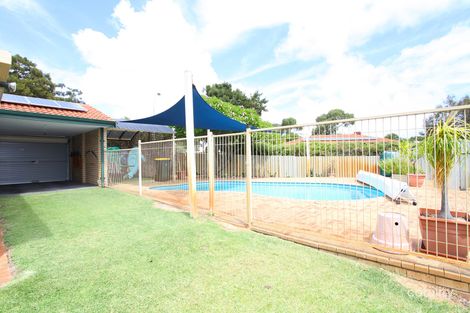 5 Glenorchy Cres, Hamersley, WA 6022