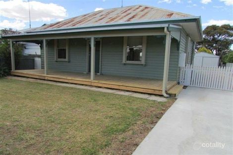 61 Jamouneau St, Warracknabeal, VIC 3393