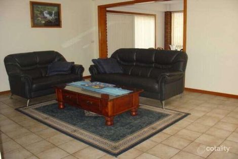 Property photo of 52 McKeon Circuit Dandenong North VIC 3175