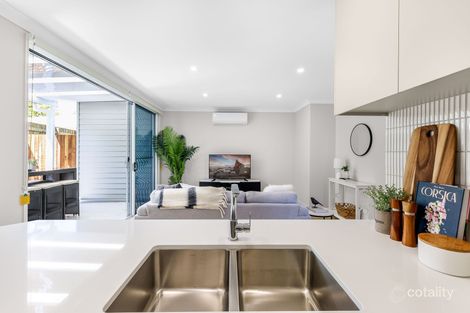 Property photo of 2/13 Mansford Street North Toowoomba QLD 4350