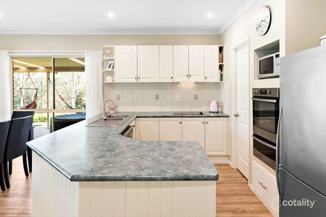 13 Stavewood Ct, Highvale, QLD 4520