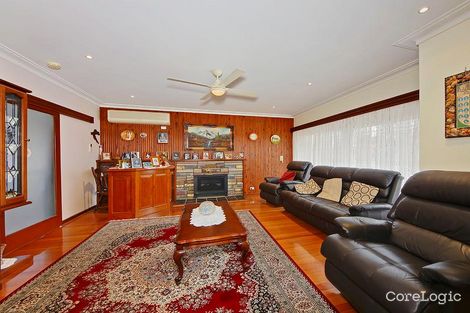 Property photo of 22 Mulhall Drive St Albans VIC 3021