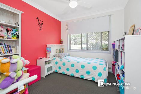 Property photo of 14 Osborn Close Thornton NSW 2322