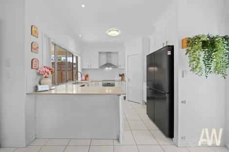 Property photo of 13 Woodgrove Boulevard Beerwah QLD 4519