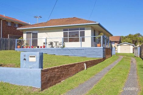 Property photo of 11 Lewis Crescent Forresters Beach NSW 2260
