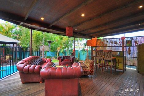 37 Chainey Ave, Miami, QLD 4220