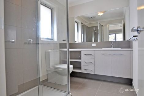 Property photo of 10 Hobson Place Inverloch VIC 3996